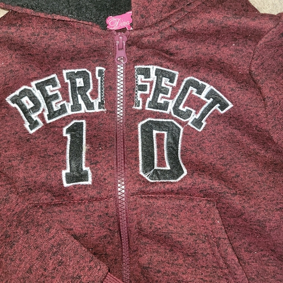 Sweatsuit - Picture 2 of 4